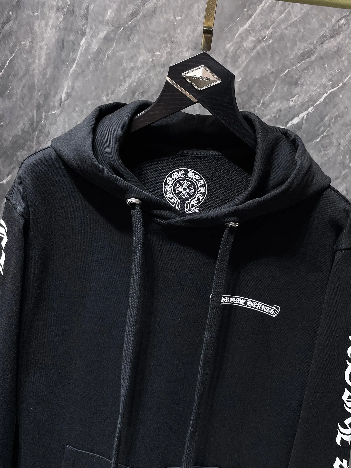 P250 Chrome Hearts Autumn and Winter 2025 Counter synchronization ❤️Details of the same style Chrome Hearts limited online hooded sweatshirt Improved customized version 1:1 high-gram weight high-quality fabric Recommended color: red Black Size: S, M, L, XL